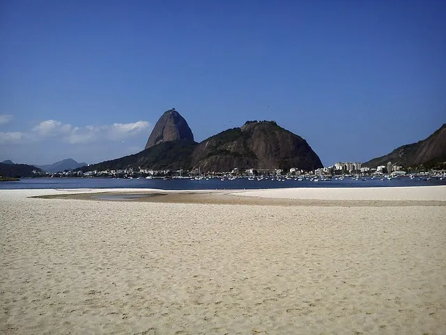 Playa de Botafogo con Pan de Azúcar al fondo