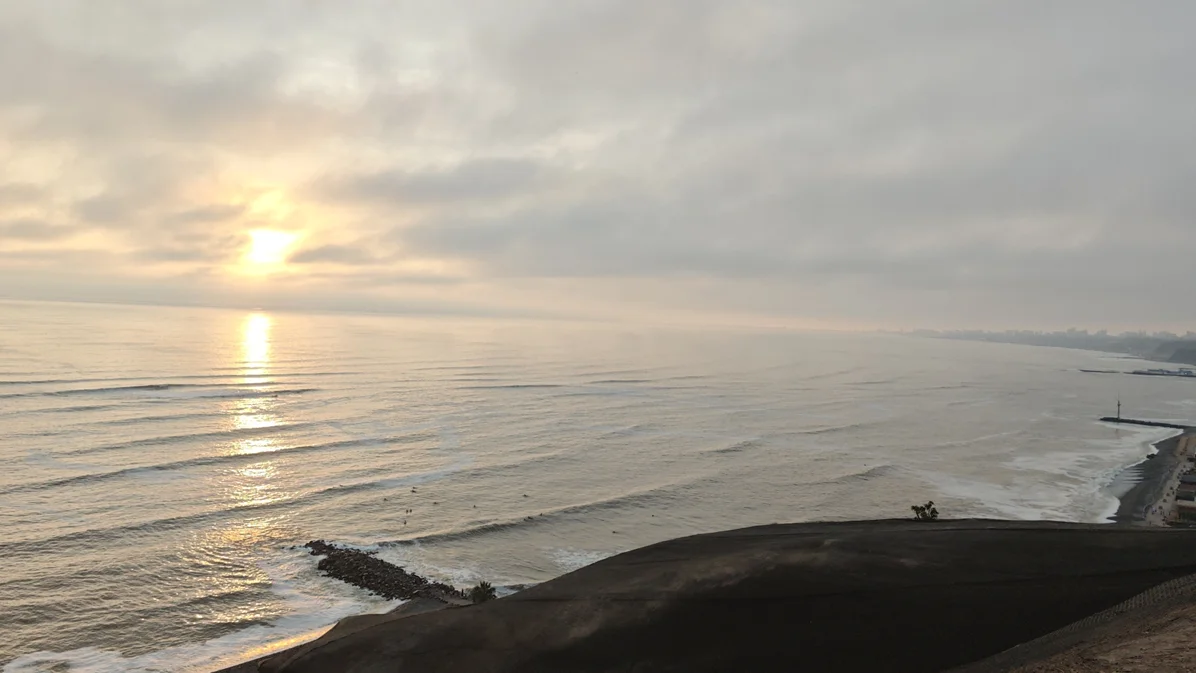 Atardecer en Barranco durante el primer día de viaje en Lima