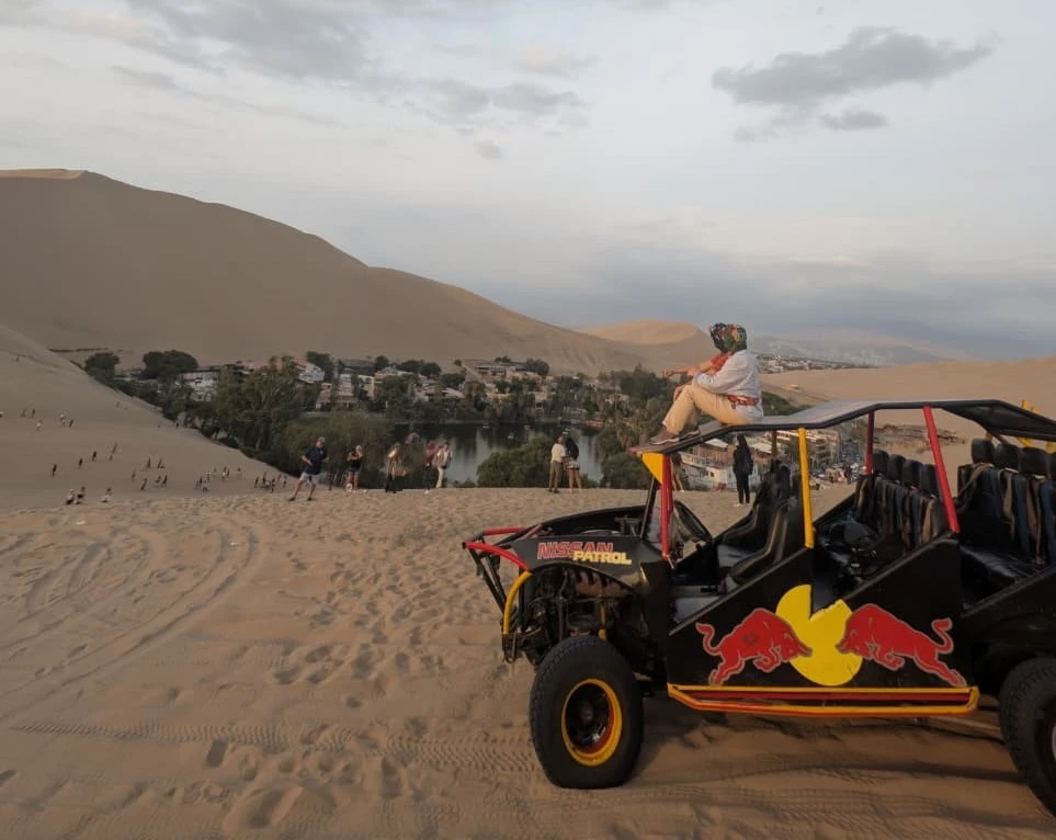 Tubular con vistas al Oasis de Huacachina
