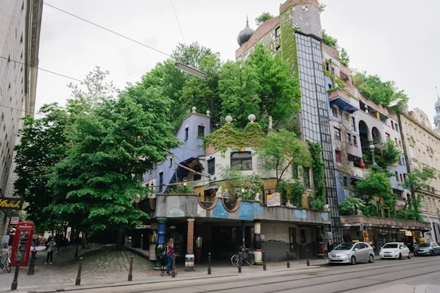 Conjunto residencial Hundertwasserhaus