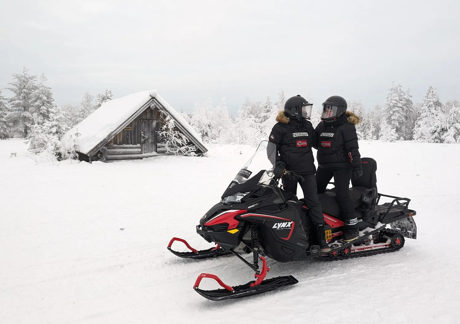 Ruta en moto de nieve en Rovaniemi