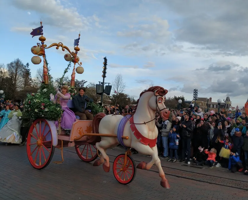 Desfile Disney Stars on Parade en Disneyland París