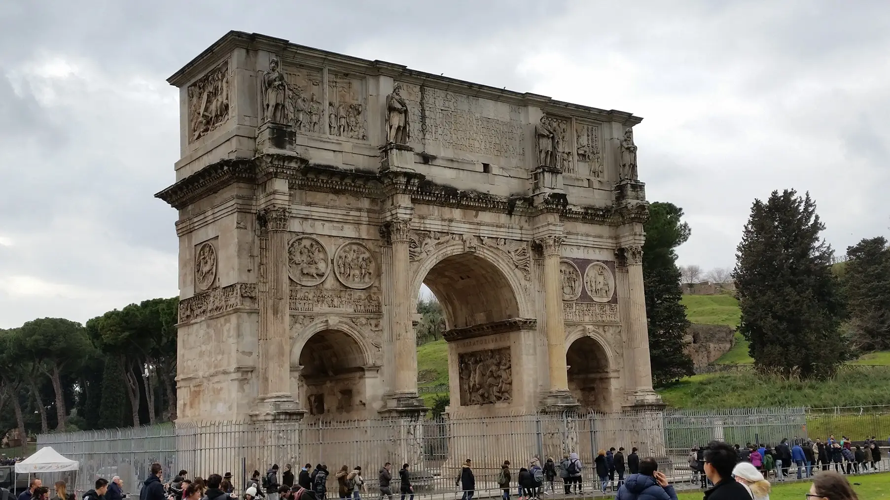 Arco de Constantino en Roma