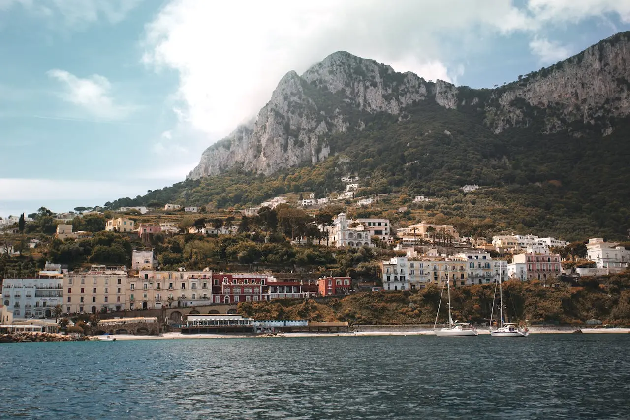 Capri vista desde el mar