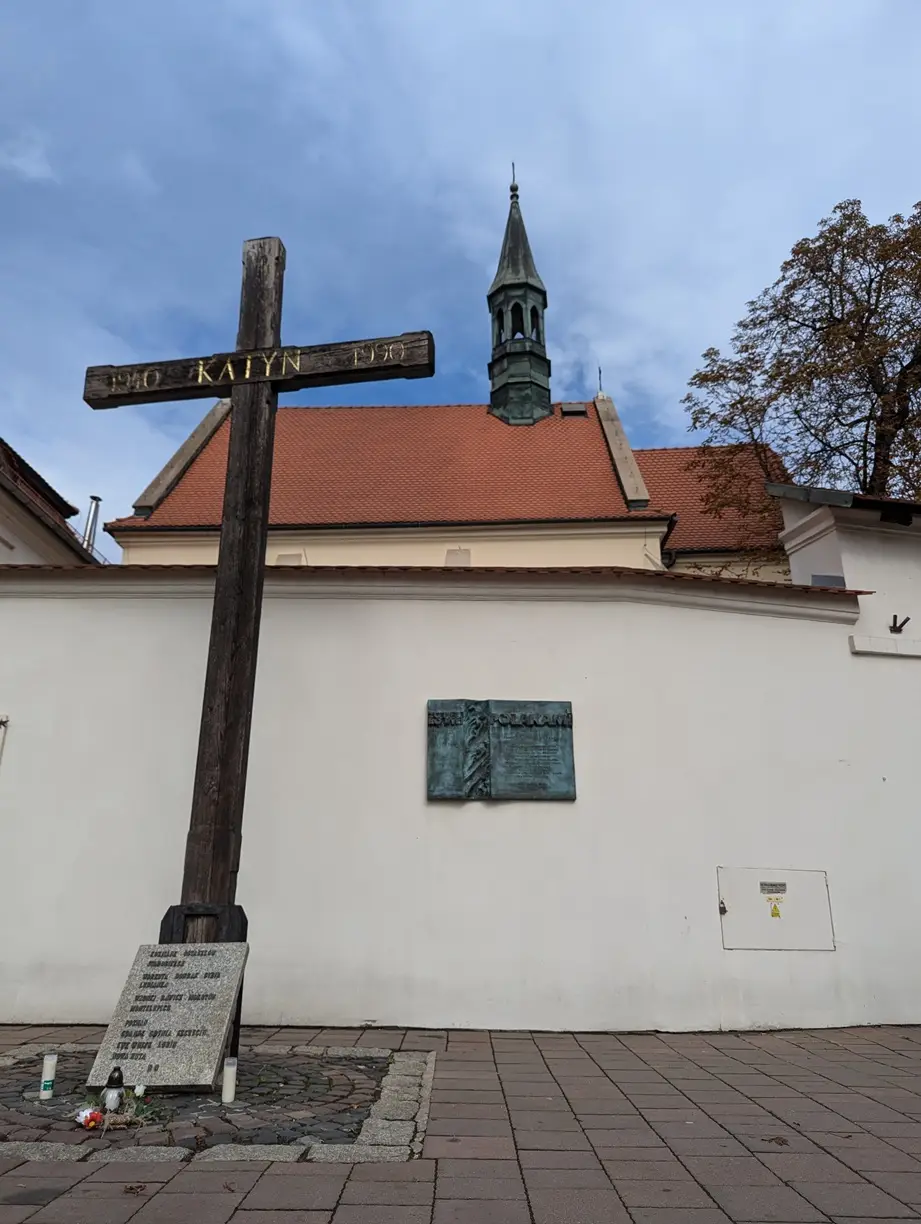 Cruz de Katyn en Cracovia